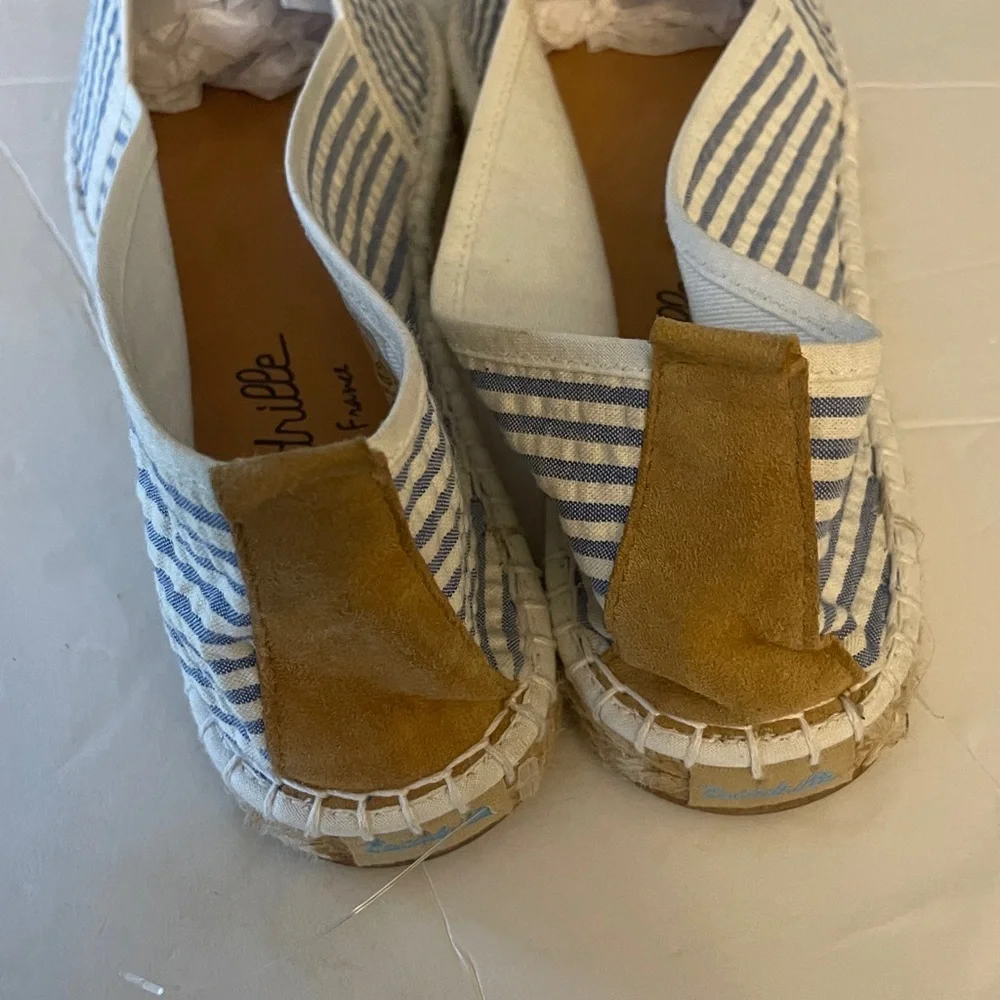 Espadrille made in France Blue and White Striped Espadrille Slip-On Sz -9.5